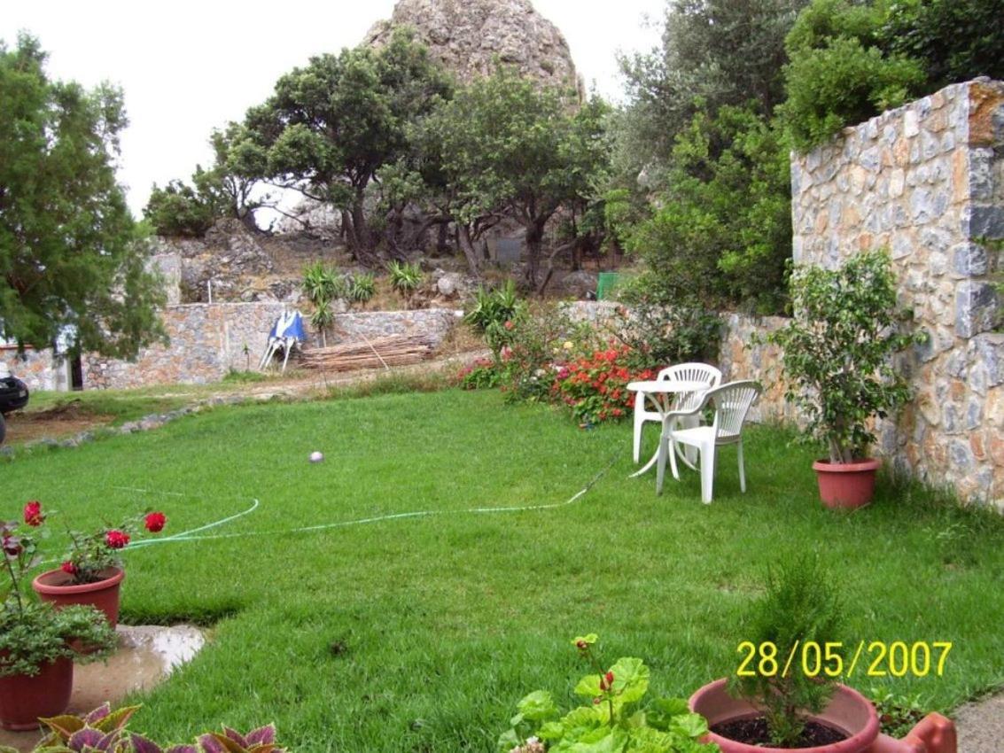 Nikos & Anna Rooms Rodakino Extérieur photo
